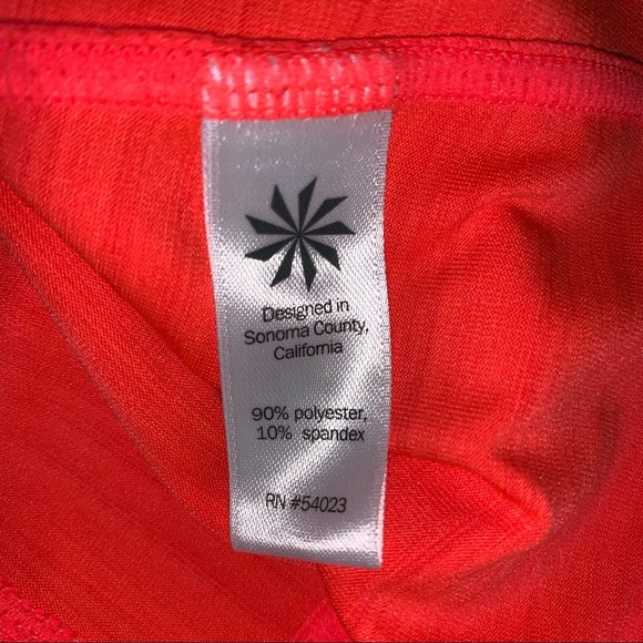 Athleta Pacifica Orange Contoured UPF+ Rashguard Size XS - Picture 6 of 7